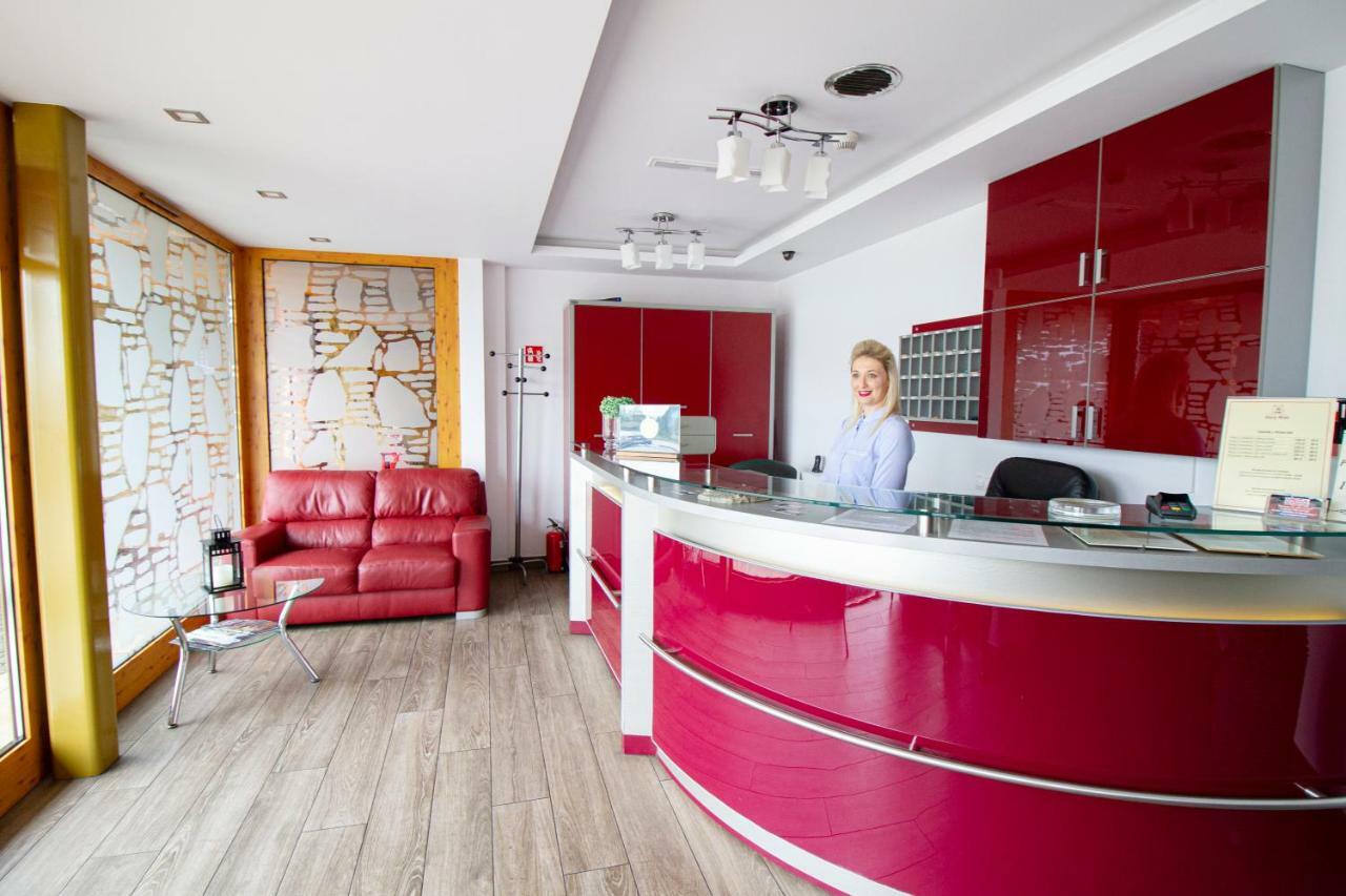 Hotel Stary Mlyn Koziegłowy Exteriör bild